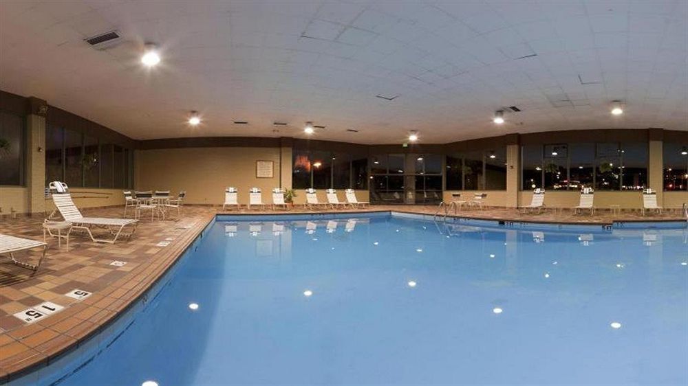 Holiday Inn Cleveland - South Independence By Ihg Zewnętrze zdjęcie