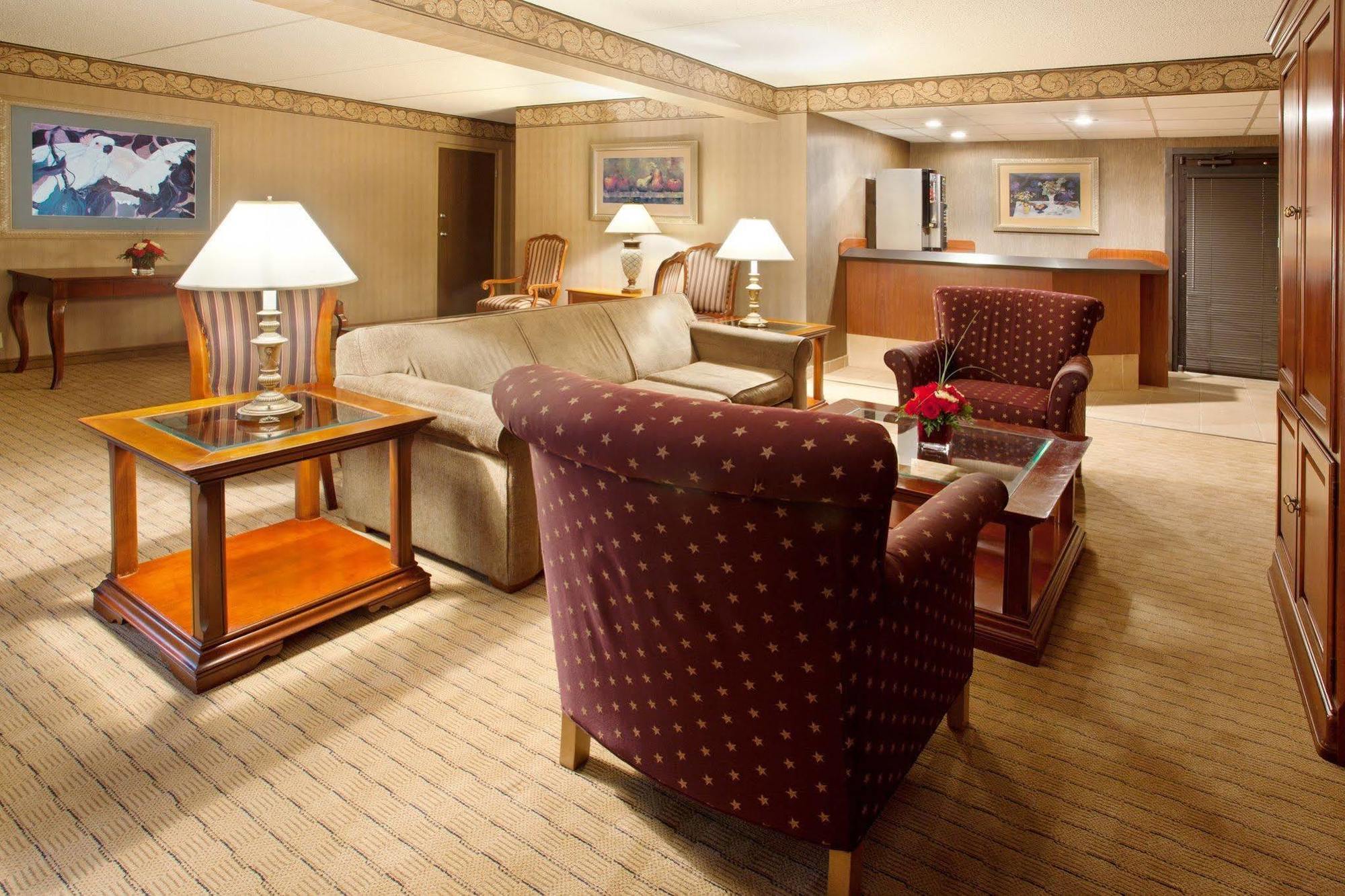 Holiday Inn Cleveland - South Independence By Ihg Zewnętrze zdjęcie